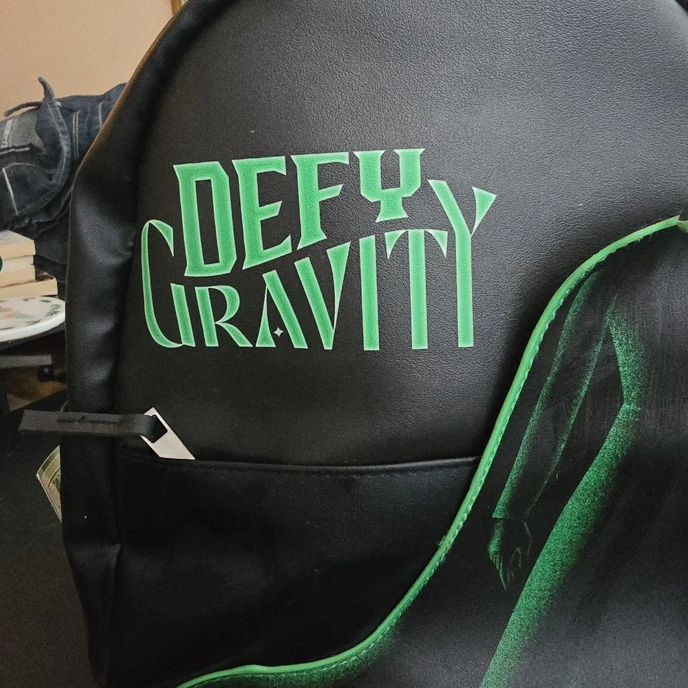 Universal City Studios WICKED Defy Gravity Universal Studio Elphaba Mini